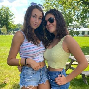 Meet your Posher, Julia